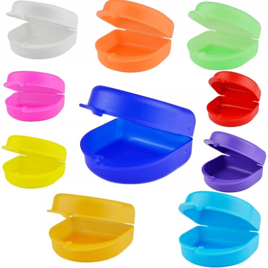 Pudełko na aparat ortodontyczny, protezę zębową